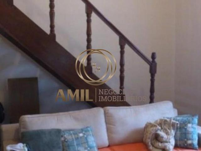 Casa / Jardim das Industrias / 03 dorm c/ suíte / 170 m²/ São José dos Campos