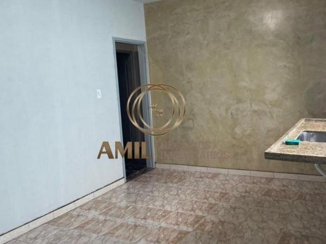 Casa / Jardim Emília / 03 dormitórios / 220m²/ Jacareí