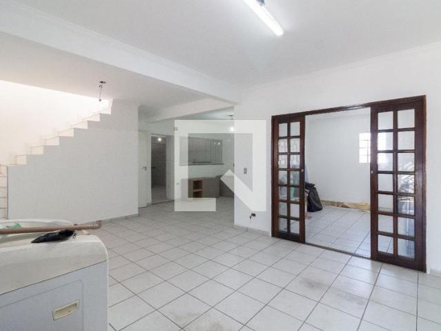Casa, Jardim Éster Yolanda, 2 Quartos, 250 m2 São Paulo