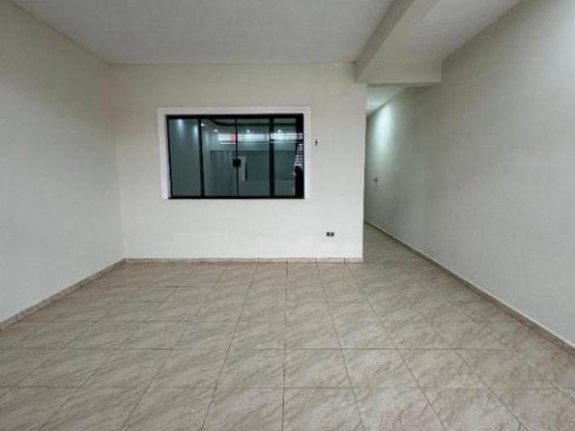 Casa Jardim Guapituba, 2 Dormitórios sendo 1 Suíte, 1 Vaga Coberta, 128m²