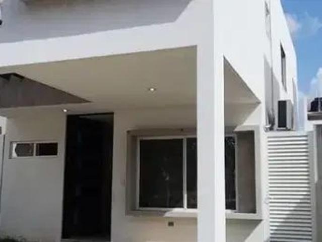 Casa Jardines del Sur