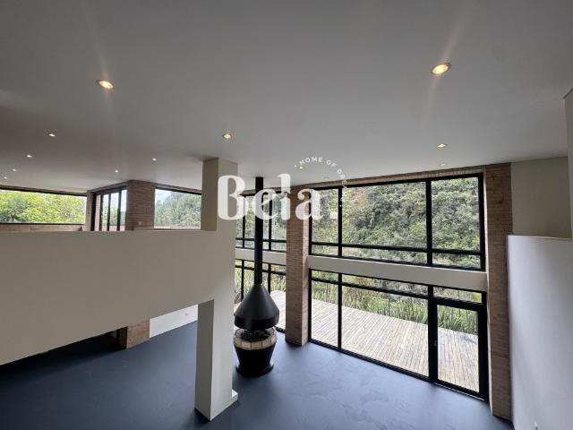 CASA Km 8 vía la calera, La Calera, Bogotá