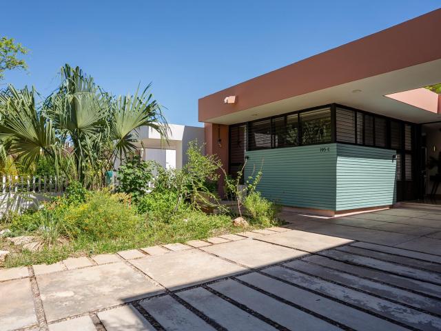 CASA LUUM: CASA RENOVADA DE UNA SOLA PLANTA EN GARC?A GINER?S