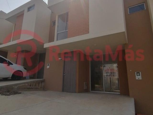 CASA La floresta conjunto montevehlo casa B 13, Sin Barrio, Los Patios