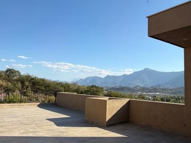 CASA LADERAS ZONA EL URO CARRETERA NACIONAL RENTA