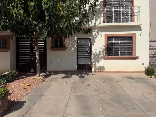 Casa Las aldabas