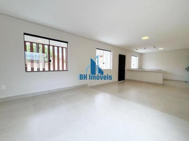 Casa Linear 3 quartos com suíte no bairro Alípio de Melo