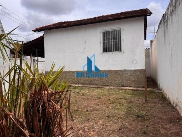 Casa Linear 3 quartos com suíte no bairro Alípio de Melo