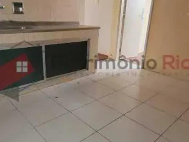 Casa Linear em Vista Alegre 2quartos Ac. Financiamento!