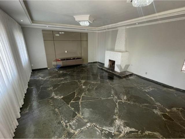 Casa linear em penedo para locação 4 quartos e piscina