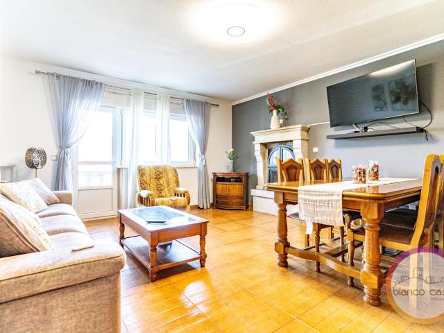 ¡CASA LISTA para ENTRAR con 382 m2 con TERRAZA+ TERRENO por 229.500€… !