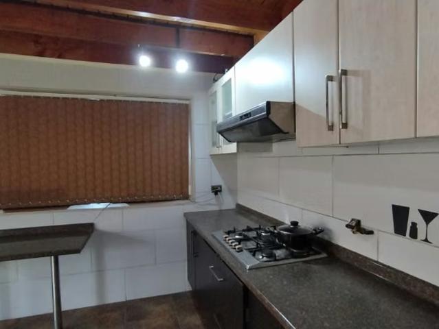 Casa lo espinoza, calle artartica | 0 dormitorios por 250000. 00 en Quinta Normal