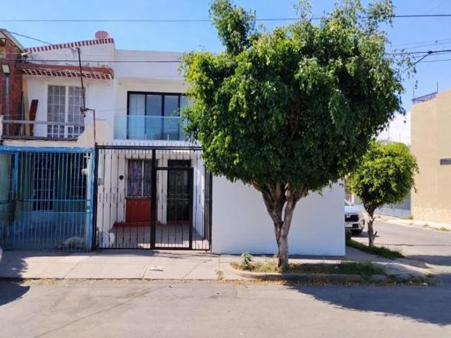CASA + LOCAL COMERCIAL ESQUINA INFONAVIT | ENTRADA PRINCIPAL A FRACCIONAMIENTO