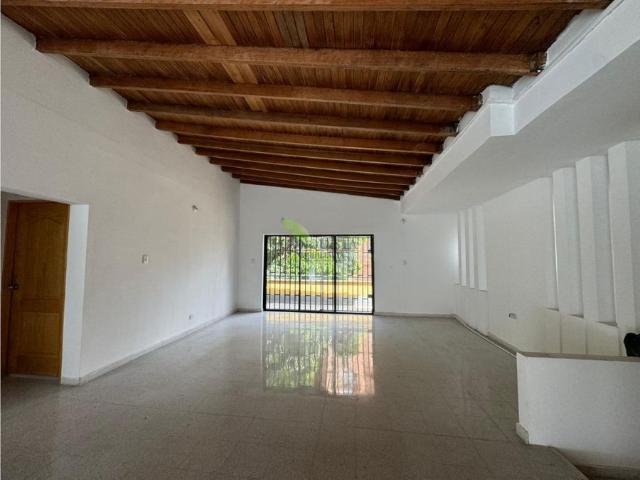CASA LOCAL EN LAURELES EN ARRIENDO