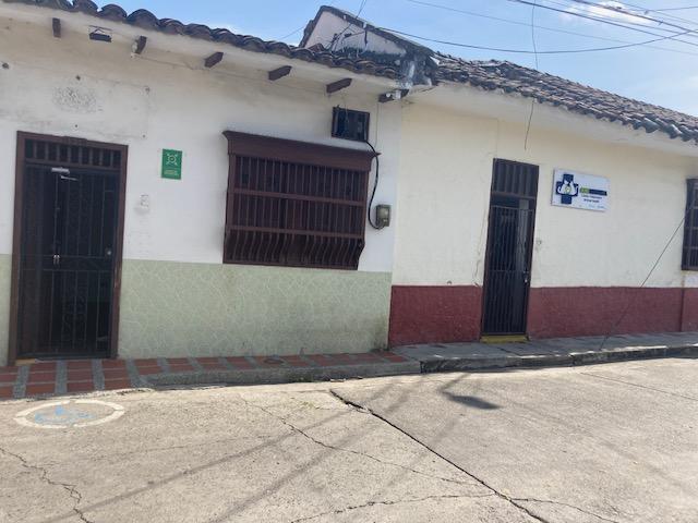 Casa Local En Venta En Guadalajara De Buga En. V199586