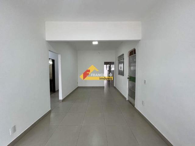 Casa localizada no bairro Planalto