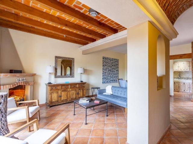 Casa Loly Available Dic 2026 April, 2027