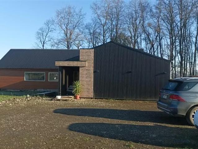 CASA Los Copihues | 5 dormitorios por 390000. 00 en Osorno
