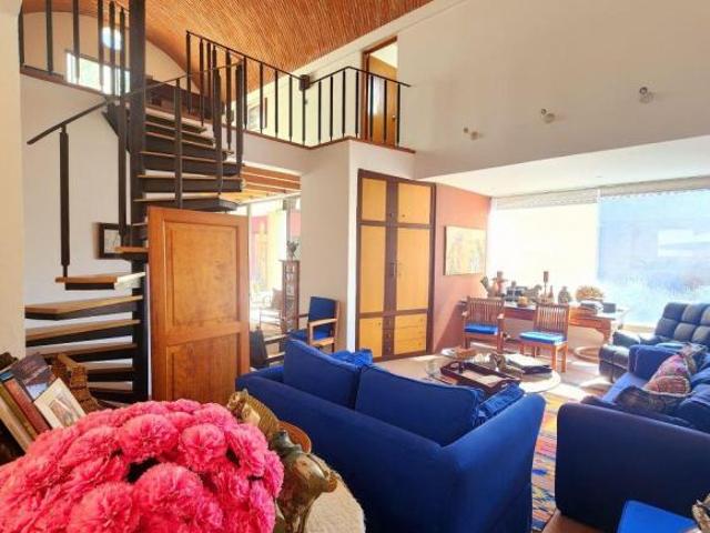 Casa Los Helechos con detalles arquitectónicos únicos, Bóvedas catalanas, Cúpulas y jacuzzi