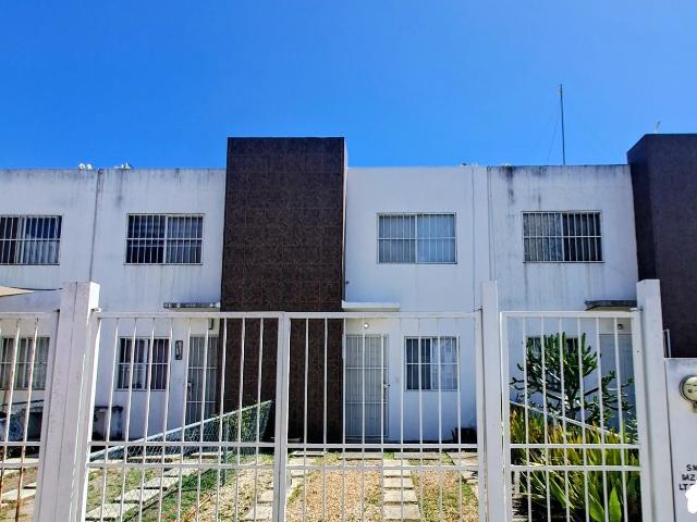 Casa en Renta, 2 Rec?maras, AMUEBLADA, Los Olivos, Playa del Carmen
