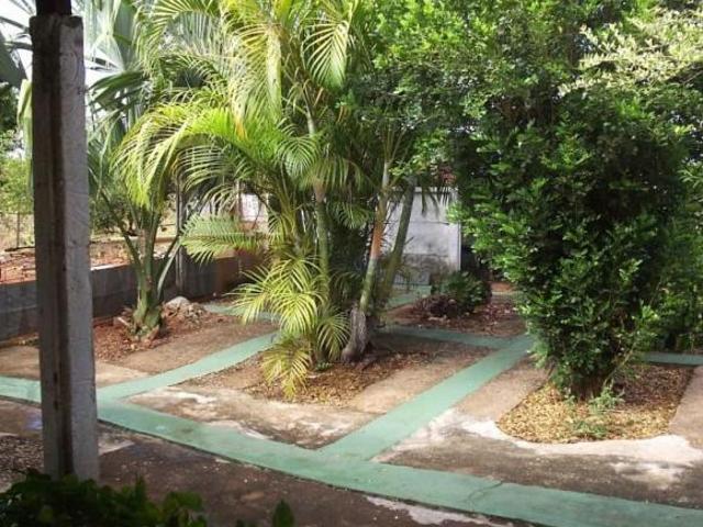 CASA LOTE 720M2