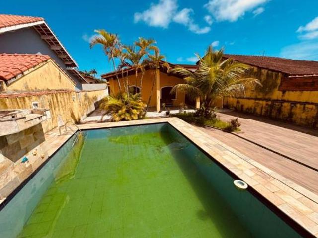 casa lote inteiro com piscina e edícula a venda em Itanhaem