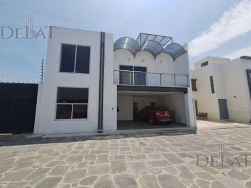 Casa Pueblo Sanctorum