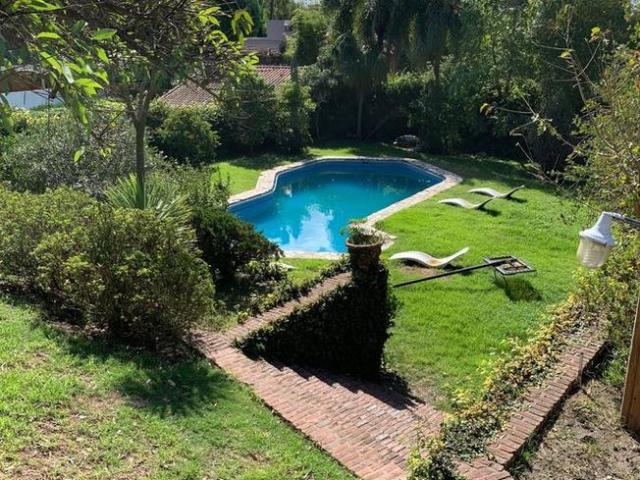 Casa Punta Chica en alquiler!