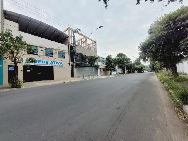 Casa p/ fins comerciais, 3 quartos no bairro CENTRO, GOVERNADOR VALADARES, imóvel para Aluguel no valor de R$ 2.800,00