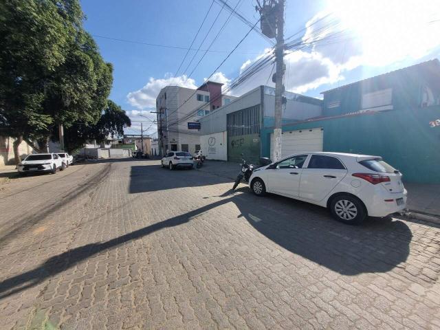 Casa p/ fins comerciais, 4 quartos no bairro CENTRO, GOVERNADOR VALADARES, imóvel para Aluguel no valor de R$ 5.000,00