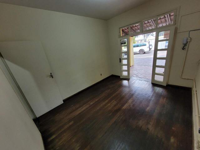 Casa p/ fins comerciais, 6 quartos no bairro CENTRO, GOVERNADOR VALADARES, imóvel para Aluguel no valor de R$ 15.000,00