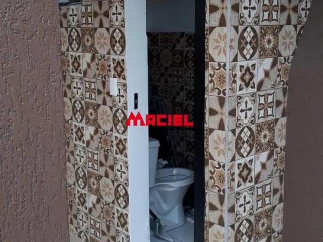 Casa Padrão Vila Ester Comercial para Venda em Sao Jose dos Campos