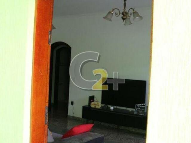 Casa padrão à venda na Vila Guedes, Pirituba, 2 quartos, sendo 1 suite e 2 vagas
