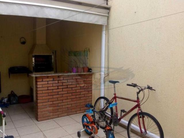 Casa Padrão ACEITA PERMUTA POR CHÁCARA DE MENOR OU IGUAL O VALOR !