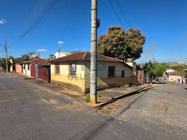 Casa Padrão em Dores do Indaiá