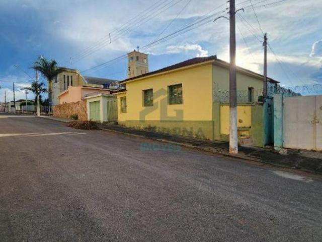 Casa Padrão em Dores do Indaiá