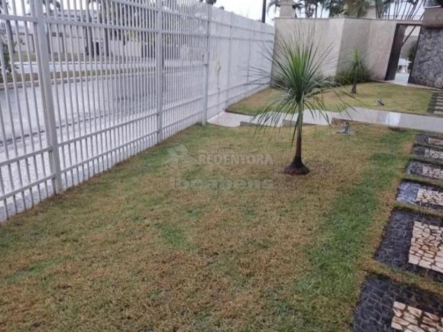 Casa Padrão em Lins