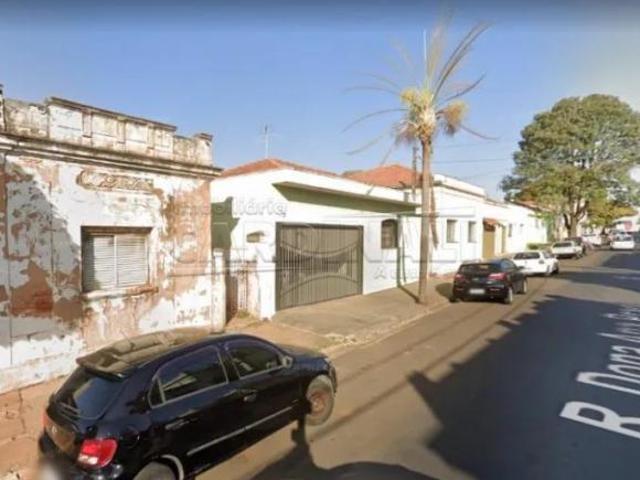 Casa Padrão em São Carlos