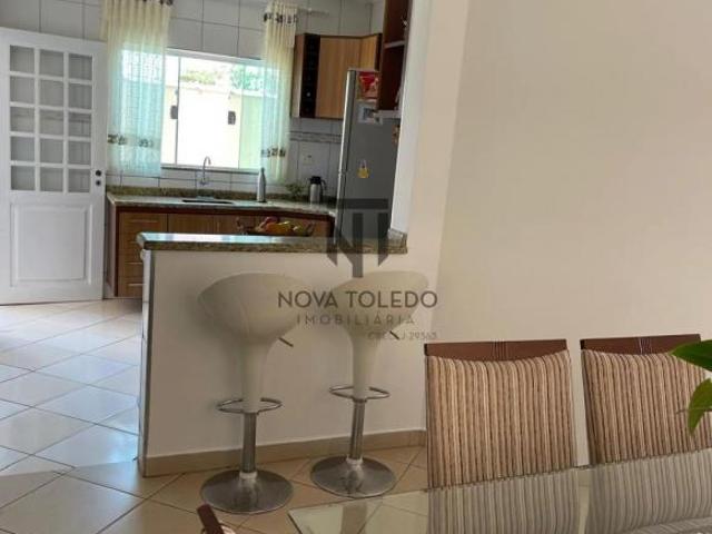 Casa Padrão para aluguel ou venda em Jacareí no bairro Jardim Terras de São João 3 quartos