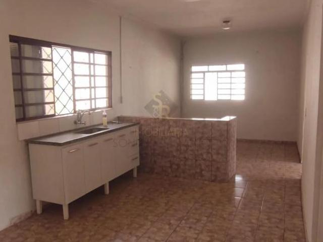 Casa Padrão para Locação no Bairro Jardim Piratininga, em Ribeirão Preto