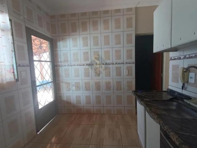 Casa Padrão para Locação no Bairro Parque das Andorinhas, em Ribeirão Preto