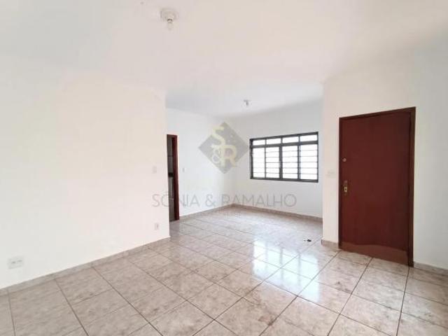 Casa Padrão para Locação no Bairro Vila Tibério, em Ribeirão Preto