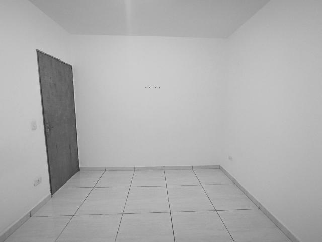 Casa padrão para Locação no Jardim Angelina