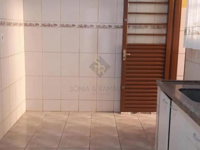 Casa Padrão para Venda no bairro Presidente Dutra, em Ribeirão Preto