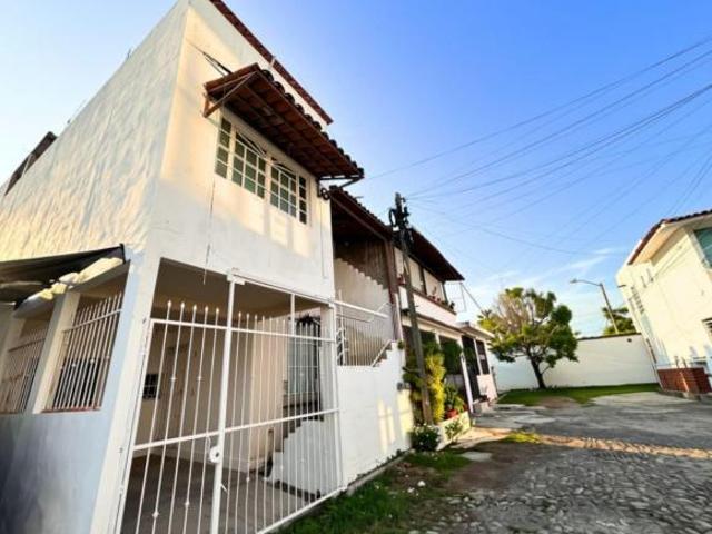 CASA PASEO DE LA RIBERA EN VENTA