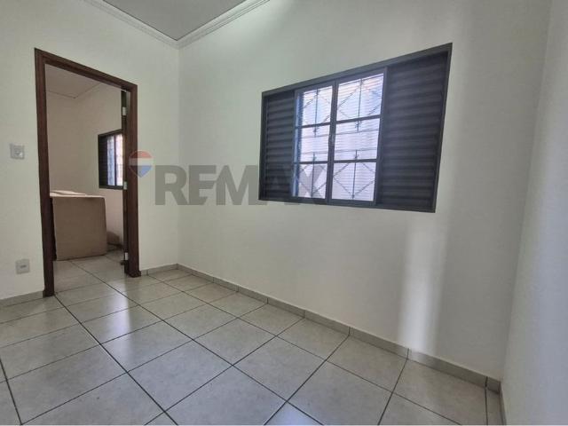 Casa para 3 dormitórios/locação