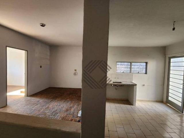 Casa para comprar com 2 quartos, na Vila Barcelona em Sorocaba/SP