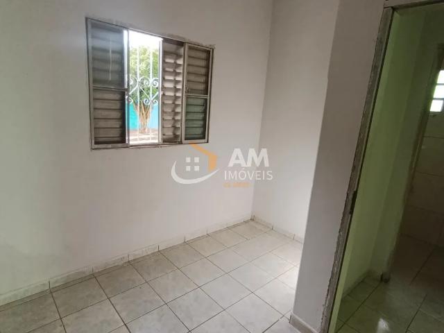 Casa para alugar no bairro Santa Terezinha