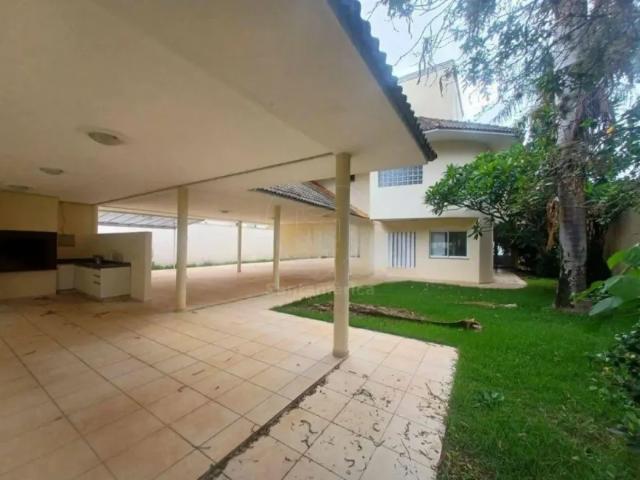 Casa para alugar no Jardim Bela Suíça na Região Sul de Londrina com 3 suítes e piscina