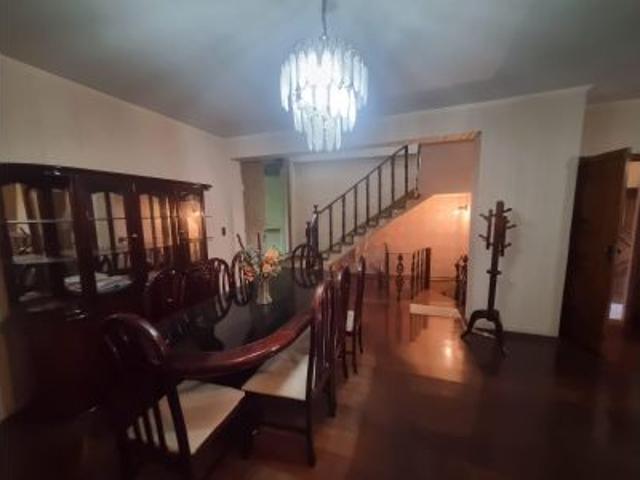 Casa para alugar com 400m², 4 quartos e 4 vagas